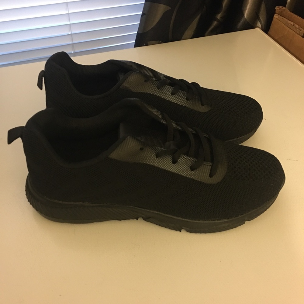 Men Avalanche BLK shoes